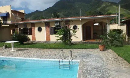 Casa com 3 dormitórios à venda por R$ 1.200.000,00 - São Francisco - São Sebastião/SP