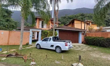 Casa com 4 dormitórios à venda, 340 m² por R$ 3.800.000 - Guaecá - São Sebastião/SP