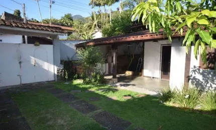 Casa com 5 dormitórios, 220 m² - venda por r$ 1.380.000 ou aluguel por r$ 10.150/mês - cocaia - ilhabela/sp