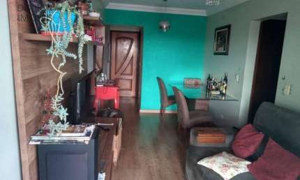 Aconchegante apartamento para venda na Vila Esperança em andar alto, vista livre.