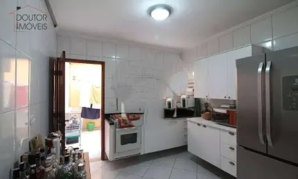 Sobrado com 2 dormitórios à venda, 100 m² por R$ 640.000,00 - Vila Nhocune - São Paulo/SP