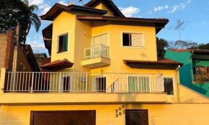 Sobrado com 3 dormitórios à venda, 257 m² por R$ 1.500.000,00 - Centro - Arujá/SP