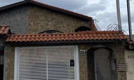Sobrado com 3 dormitórios à venda, 189 m² por R$ 780.000,00 - Vila Franci - São Paulo/SP