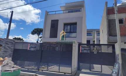 Casa com 3 quartos à venda no Tingui, Curitiba  por R$ 920.000