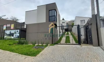 Casa com 2 quartos à venda no Santa Cândida, Curitiba  por R$ 612.559