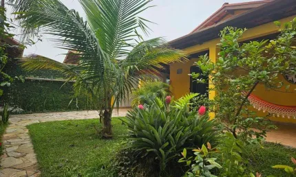 Casa com 3 Dormitórios a 100 metros da Praia do Indaiá -Bertioga-SP