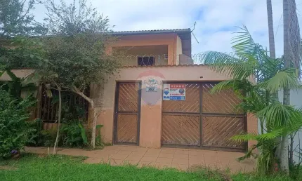 Sobrado à venda no indaiá em bertioga com 3 quartos