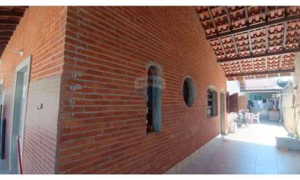 Casa à venda no Indaiá Bertioga com 4 quartos - R$840 mil