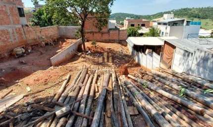 Terreno à venda na Rua André Luiz Pereira, 12, Residencial Lagoa, Betim por R$ 147.600