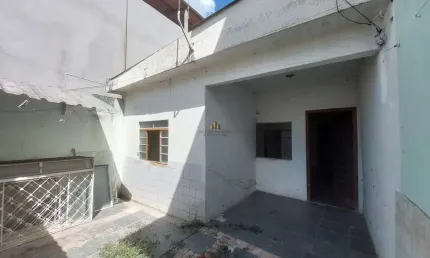 Casa com 3 quartos à venda na Rua Pau Brasil, 1, Vila das Flores, Betim por R$ 175.000