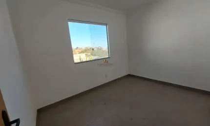 Casa com 2 quartos à venda na Rua Aloes, 111, Cruzeiro do Sul, Betim por R$ 300.000