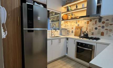 Excelente casa no Condomínio Residencial Village Jd Versailles com 142m²