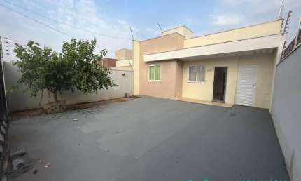 Casa 3 dormitórios para Venda em Maringá, Loteamento Residencial Iguatemi, 3 dormitórios, 2 banheiros