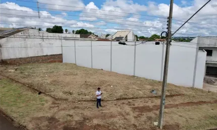 Terreno Comercial para Venda em Maringá, Jardim Paris III