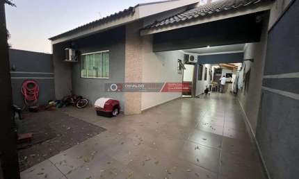 Casa 3 dormitórios para Venda em Maringá, Jardim Dias I, 3 dormitórios, 1 suíte, 2 banheiros, 2 vagas