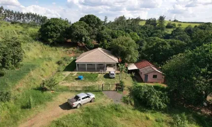 Sítio / Chácara para Venda em Mandaguari, ZONA RURAL, 3 dormitórios, 1 suíte, 2 banheiros, 1 vaga