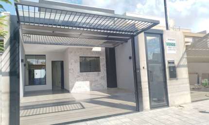 Casa 3 dormitórios para Venda em Maringá, Jardim Brasil, 3 dormitórios, 1 suíte, 2 banheiros
