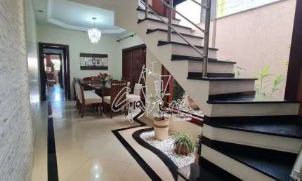 Casa com 3 quartos para alugar na Rua Quintino Bocaiúva, --, Santa Paula, São Caetano do Sul