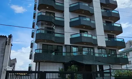 Lindo Apartamento 1 dormitório sendo suítes à 200 metros da Praia na Guilhermina- Praia Grande/SP