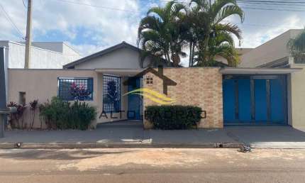 Casa com 2 quartos à venda na RUA ZACARIAS BARBOSA DE OLIVEIRA, 120, Parque das Industrias, Engenheiro Coelho por R$ 650.000