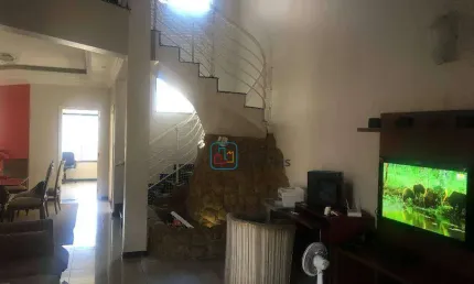 Casa com 5 dormitórios à venda, 311 m² por R$ 1.200.000,00 - Chácara Machadinho II - Americana/SP