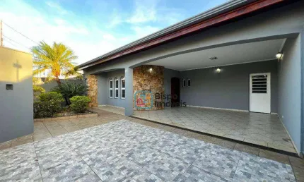 Casa com 3 dormitórios para alugar, 250 m² por R$ 4.544,00/mês - Vila Amorim - Americana/SP