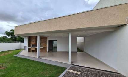 Casa nova, de esquina, 3 quartos com suite, repleta em armarios novos, St. Faiçalvile lado do SESC