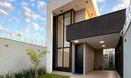 OFERTA! Casa 3 quartos com suite, alto padrão, quintal amplo no Jd. Presidente
