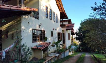 Casa para Venda em Juiz de Fora, São Pedro, 5 dormitórios, 2 suítes, 6 banheiros, 2 vagas
