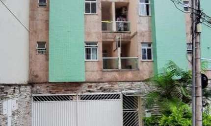 Cobertura para Venda em Juiz de Fora, Residência, 2 dormitórios, 1 suíte, 2 banheiros, 2 vagas