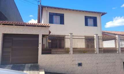 Casa para Venda em Juiz de Fora, Bom Pastor, 4 dormitórios, 1 suíte, 4 banheiros, 6 vagas