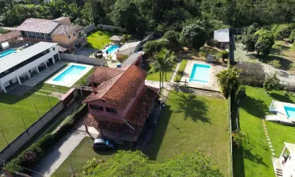 Casa para Venda em Juiz de Fora, Jardim L Ermitage, 4 dormitórios, 4 banheiros, 5 vagas