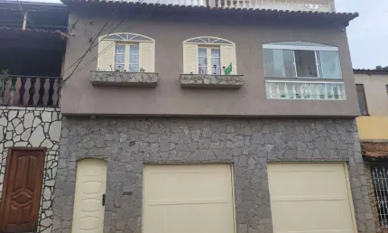 Casa para Venda em Juiz de Fora, Vila Ozanan, 5 dormitórios, 1 suíte, 4 banheiros, 6 vagas