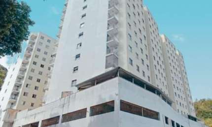 Excelente Apartamento de 2 quartos com móveis planejados, garagem e elevador no Eldorado!