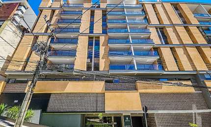 RESIDENCIAL ALFREDO LAGE - Apartamento 2 quartos com suíte, varanda gourmet, 2 vagas e elevador no São Mateus.