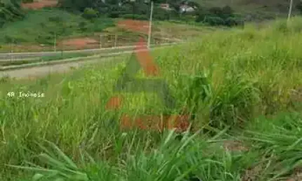 Excelente terreno com ótima topografia no Condomínio Residencial Estrela do Lago. 