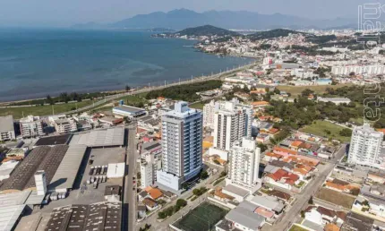 Apartamento à venda, no Bairro Kobrasol, São José-SC, com 2 quartos, sendo 1 suíte, com