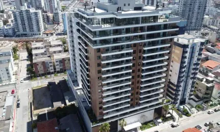 Apartamento para aluguel no Bairro Campinas em São José-SC, com 3 quartos, 3 suítes, 2 vagas