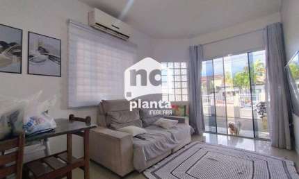 Casa à venda no Bairro Barra do Aririú em Palhoça-SC, com 3 quartos, 1 suíte, 4 vagas