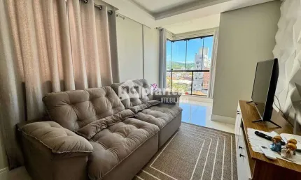 Apartamento à venda no Bairro Perequê em Porto Belo-SC, com 2 quartos, 2 suítes, 1 vaga