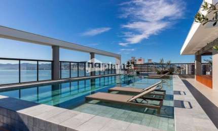Apartamento à venda no Bairro Balneário em Florianópolis-SC, com 2 quartos, 1 suíte, 2 vagas