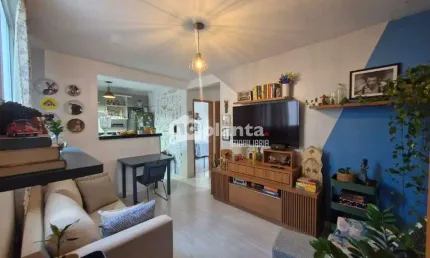 Apartamento à venda no Bairro Areias em São José-SC, com 2 quartos, 1 vaga