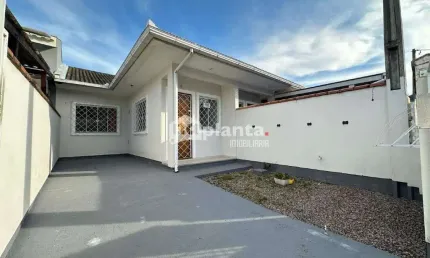 Excelente casa localizado no loteamento são sebastião - palhoça.