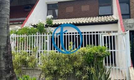 Casa com 3 quartos à venda na Rua Nova Canaã, 22, Itapuã, Salvador, 188 m2 por R$ 600.000