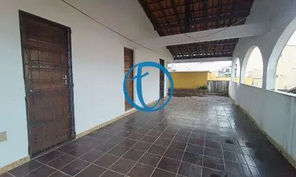 Cobertura  à venda no bairro Matatu em Salvador-BA: 4 quartos, 2 suites, 2 salas, 1 vaga de garagem, 200m² de área.
