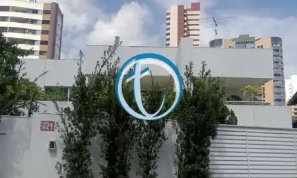VENDE-SE CASA RESIDENCIAL COM 3 SUITES E 1 QUARTO A VENDA NO CAMINHO DAS ÁRVORES!