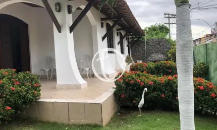 Casa com 5 quartos à venda no Stiep, Salvador 