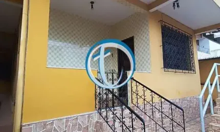 Casa com 4 quartos para alugar no Matatu, Salvador 