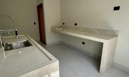 Excelente casa nova  a venda no bairro rotta do sol