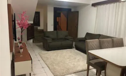 Casa com 3 quartos à venda na Vila Galvão, Jundiaí 